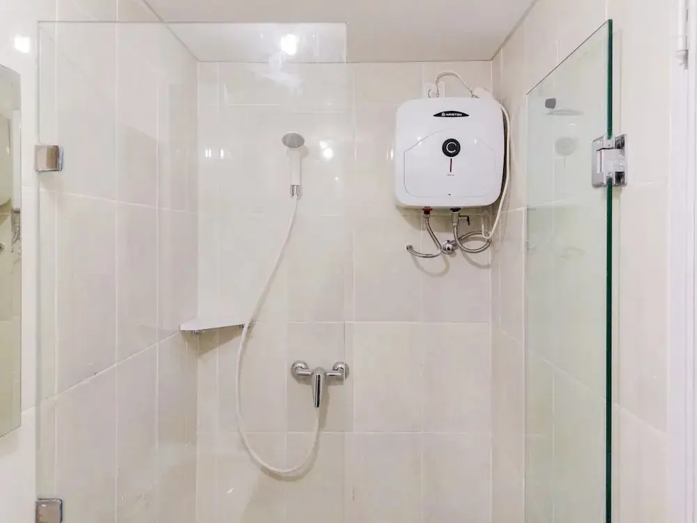 Legok: Comfort Studio Apartment at M-Town Residence Serpong