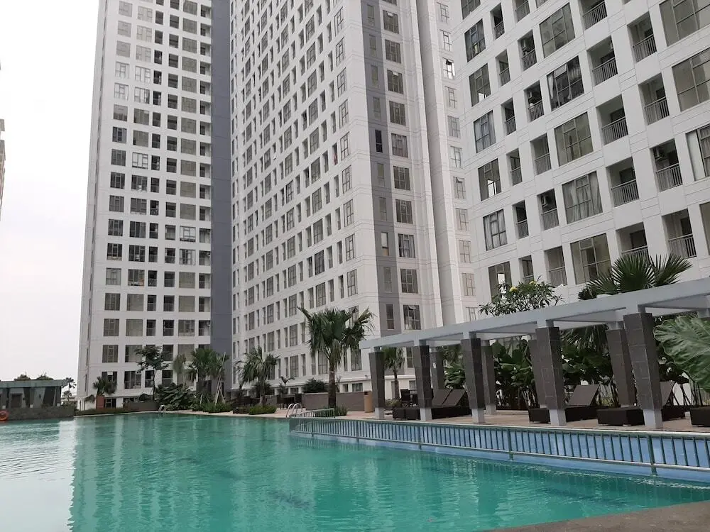 Legok: Comfort Studio Apartment at M-Town Residence Serpong