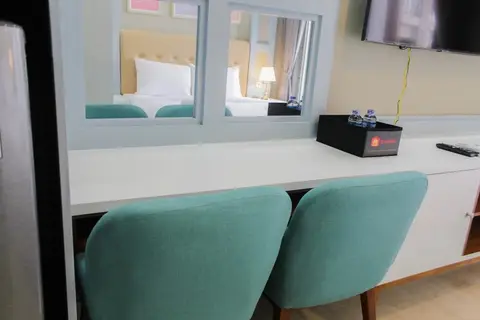 Luxury Studio at Gold Coast Apartment — фото 1