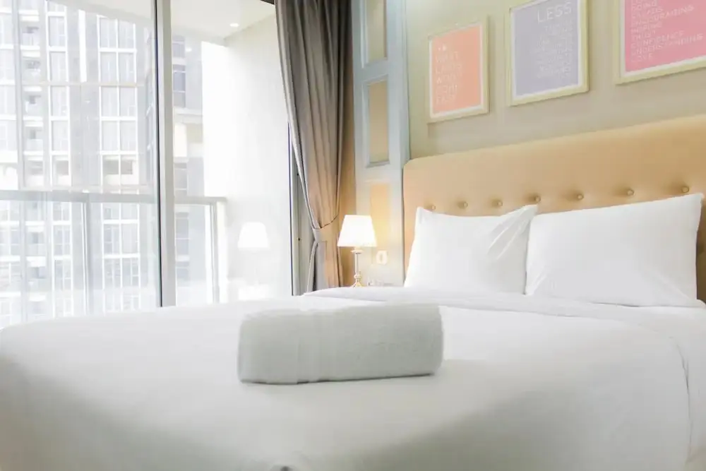 Джакарта: Luxury Studio at Gold Coast Apartment