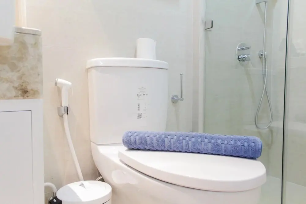 Джакарта: Luxury Studio at Gold Coast Apartment