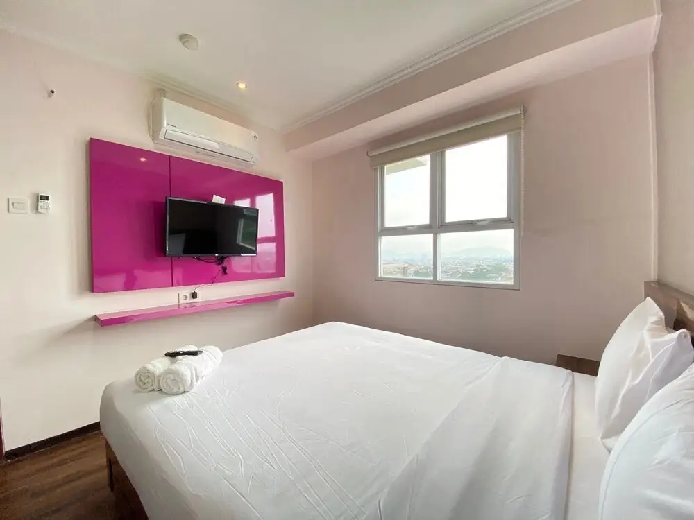 Бандунг: Modern & Cozy 2BR at Gateway Pasteur Apartment