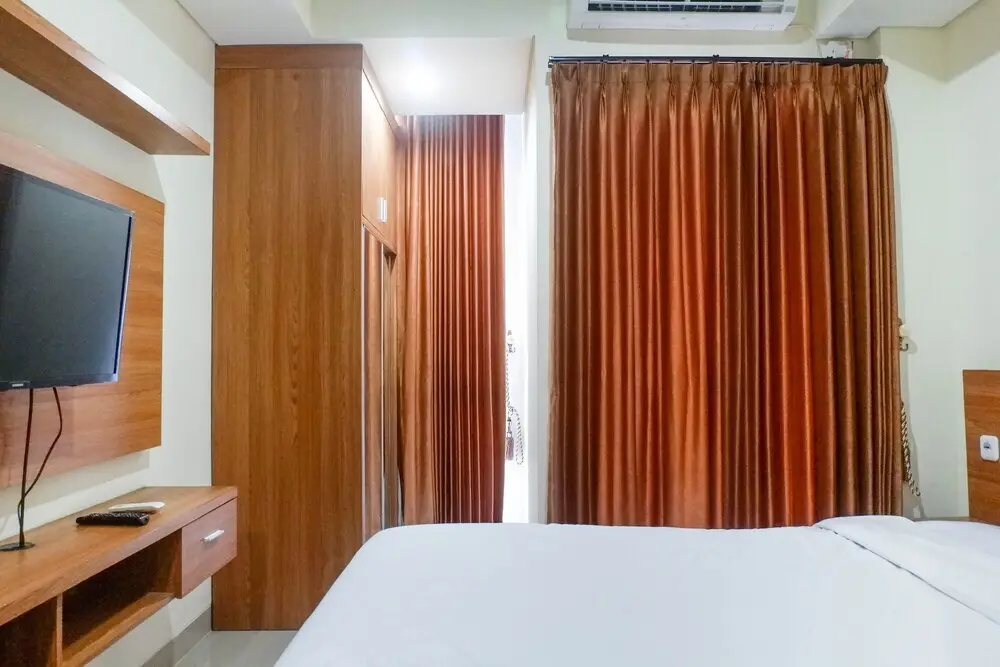 Сурабая: Best Deal Studio Apartment at Tamansari Papilio