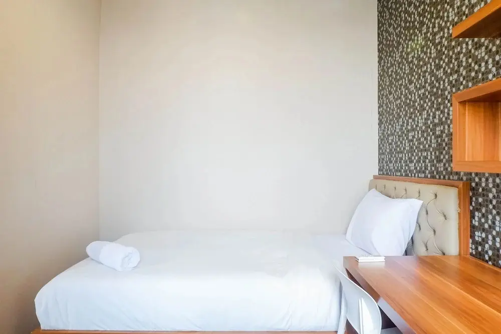 Сурабая: Strategic & Spacious 3BR Apartment at Trillium Residence