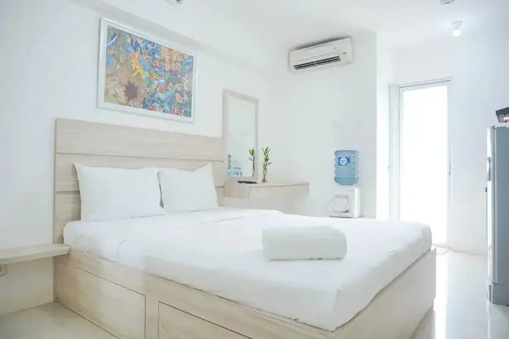 Джакарта: Cozy Stay and Homey Studio Apartment at Bassura City Apartment
