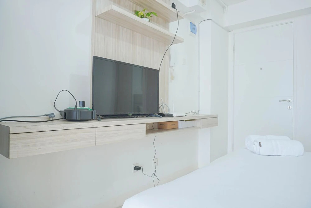 Джакарта: Cozy Stay and Homey Studio Apartment at Bassura City Apartment