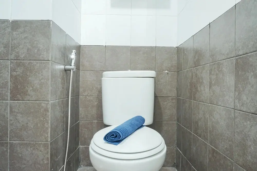 Джакарта: Cozy and Simply 1BR Green Pramuka Apartment