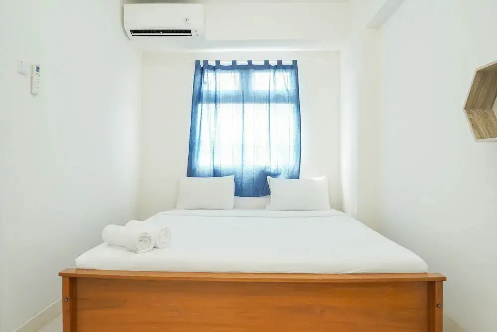 Cozy and Simply 1BR Green Pramuka Apartment — фото 1