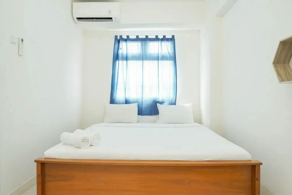 Джакарта: Cozy and Simply 1BR Green Pramuka Apartment
