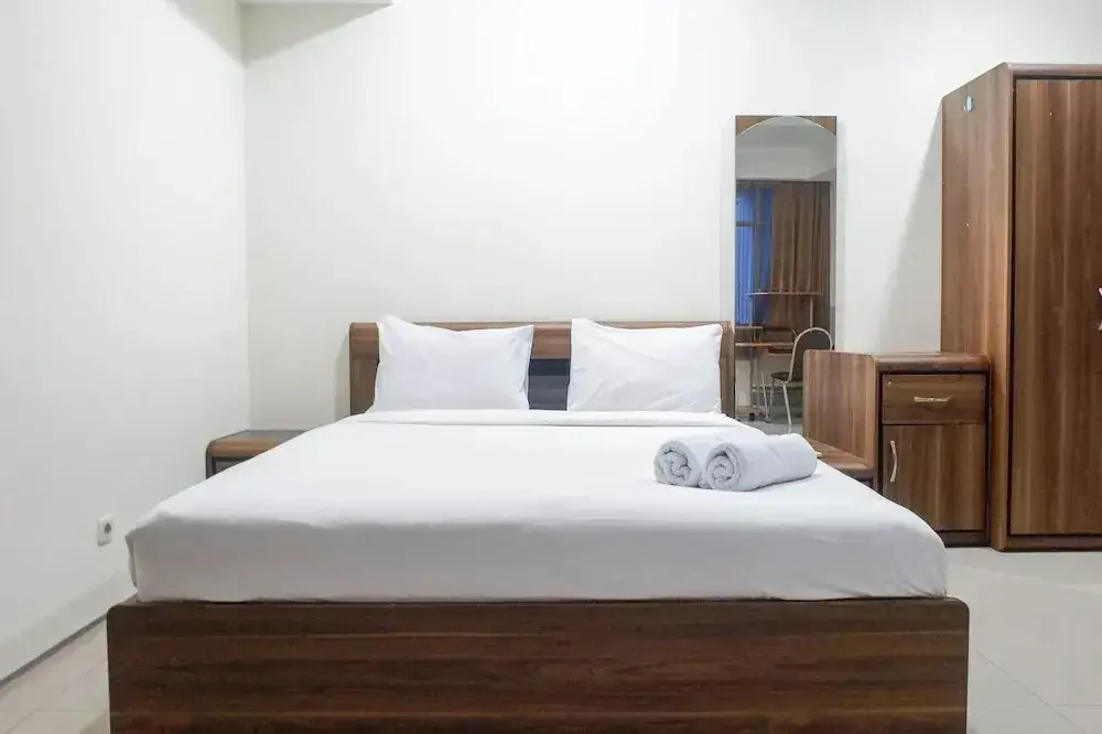 Сурабая: Best Value & Spacious Studio Room Apartment at High Point Serviced