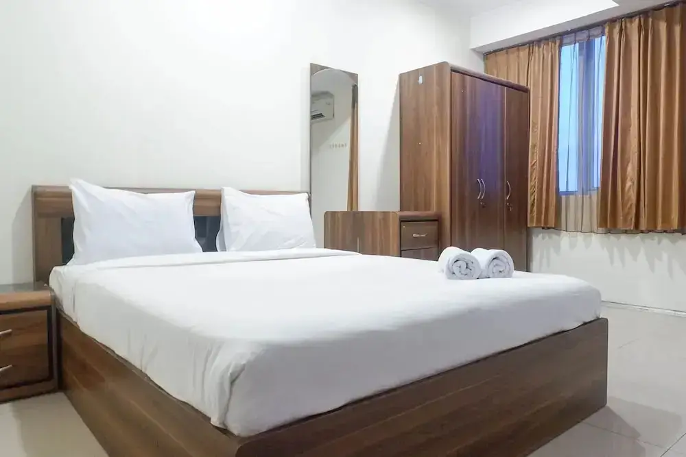 Сурабая: Best Value & Spacious Studio Room Apartment at High Point Serviced