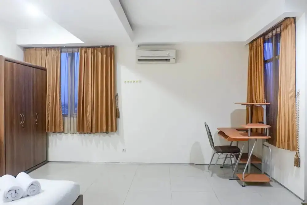 Сурабая: Best Value & Spacious Studio Room Apartment at High Point Serviced