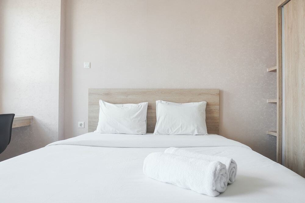 Чикаранг: Comfortable And Cozy Studio (No Kitchen) Apartment At Mustika Golf Residence