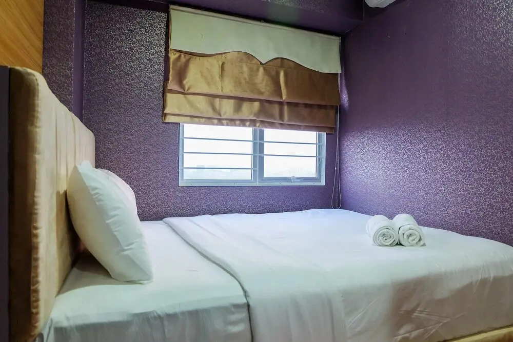 Джакарта: Compact and Comfy 2BR Bassura City Apartment