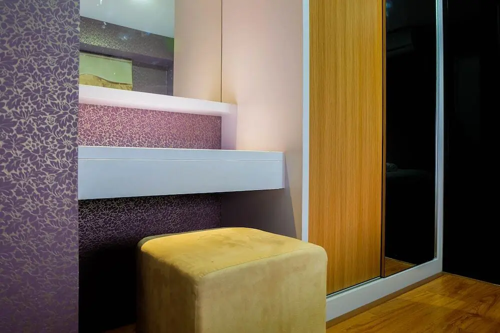 Джакарта: Compact and Comfy 2BR Bassura City Apartment