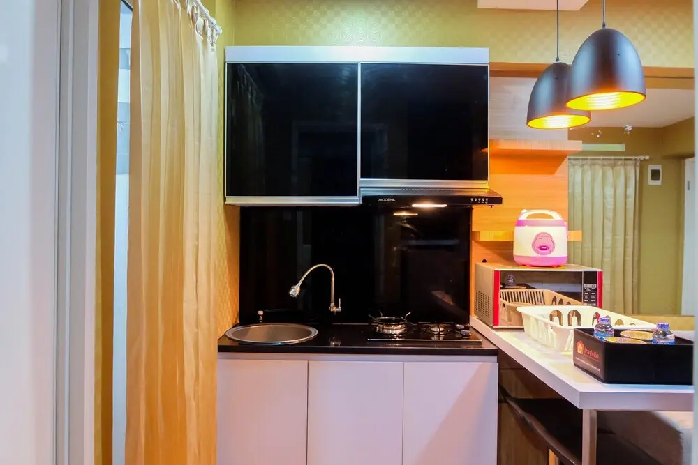 Джакарта: Compact and Comfy 2BR Bassura City Apartment