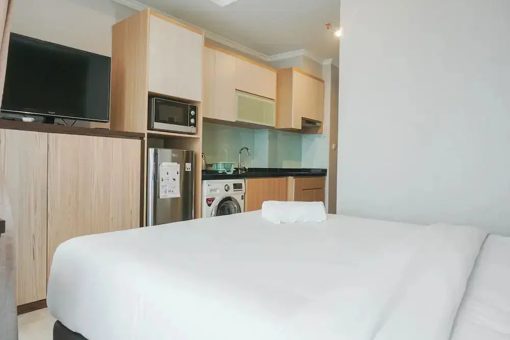 Джакарта: Stunning and Good Location Studio at Menteng Park Apartment