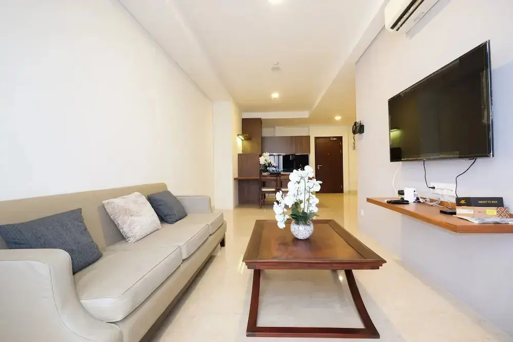 Джакарта: Best Choice Modern 2BR L'Avenue Apartment