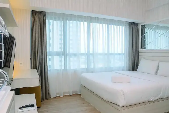 Бекаси: Best Studio with Pool View Springlake Summarecon Apartment