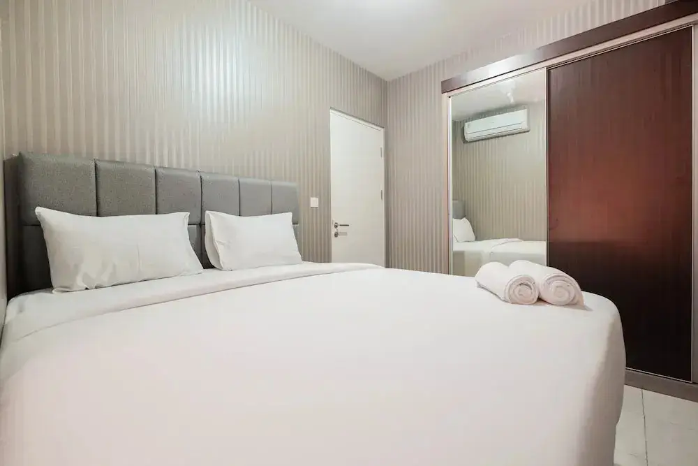 Бекаси: Relaxing 2BR Apartment at The Springlake Summarecon