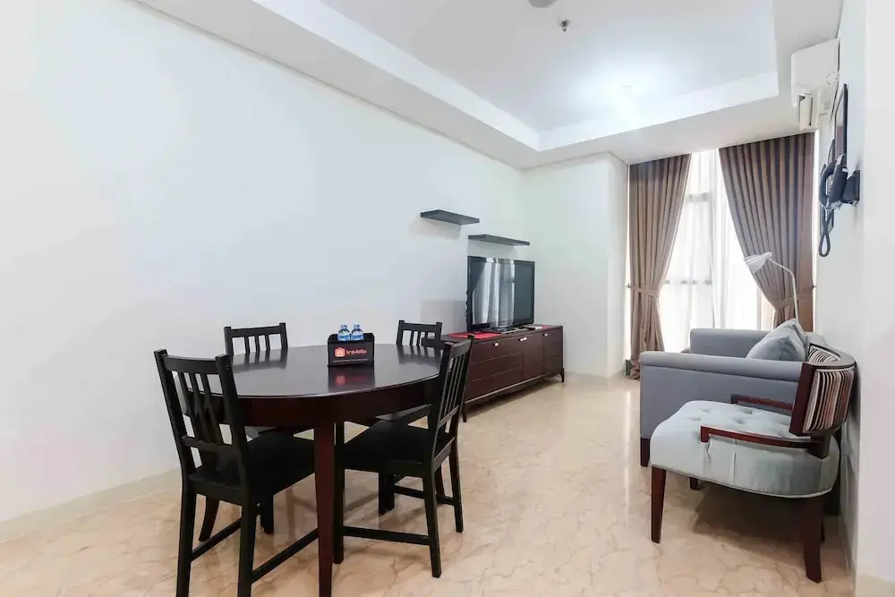 Джакарта: Stunning and Spacious 2BR L'Avenue Apartment near Pancoran