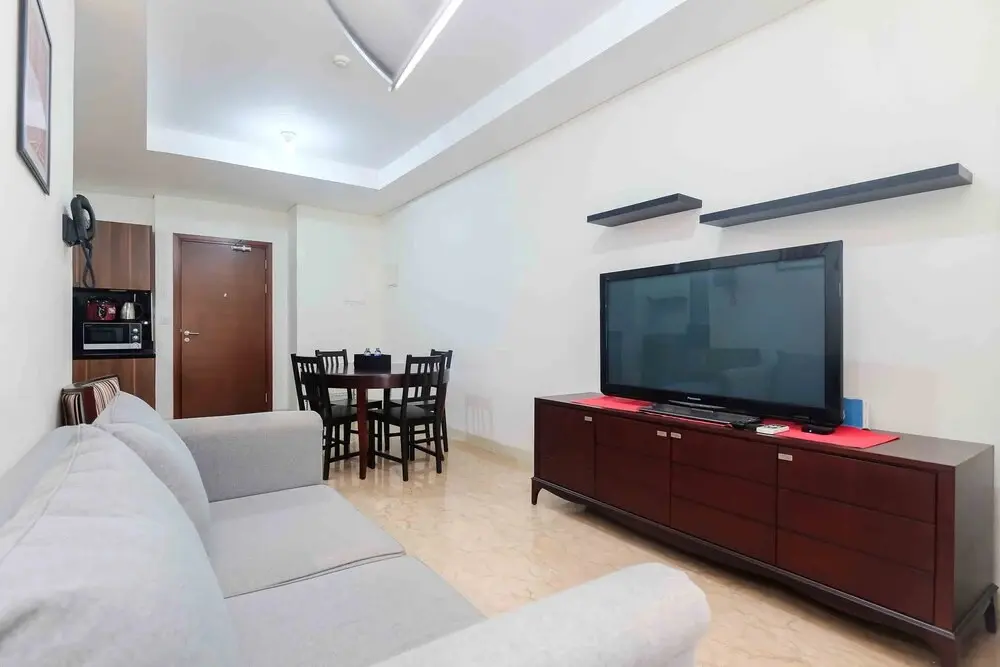 Джакарта: Stunning and Spacious 2BR L'Avenue Apartment near Pancoran