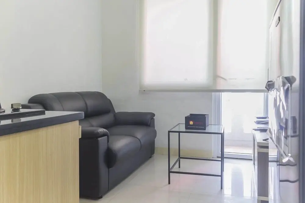 Джакарта: Homey and Comfy 2BR at Green Pramuka City Apartment