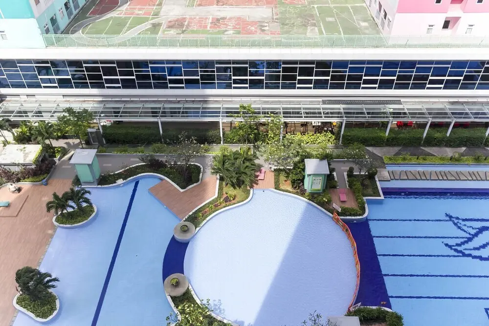 Джакарта: Homey and Comfy 2BR at Green Pramuka City Apartment