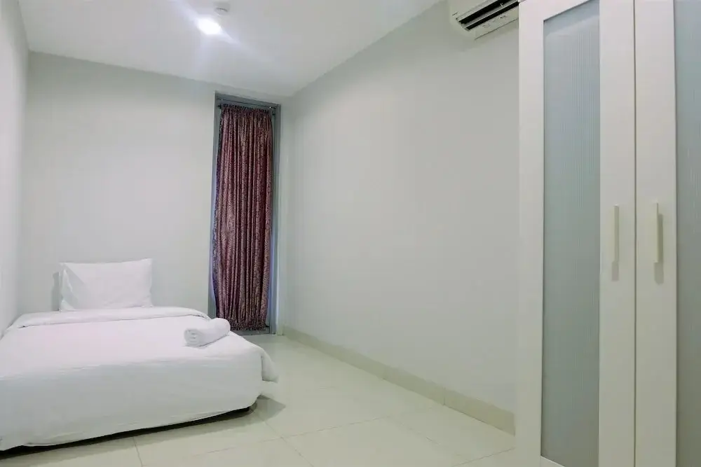 Джакарта: Comfy 2BR The Mansion Apartment Kemayoran