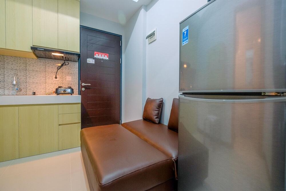 Богор: Nice And Elegant 1Br At Royal Heights Apartment