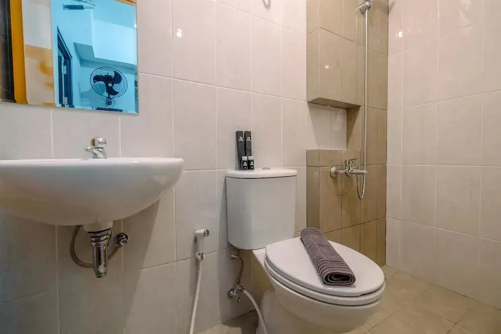 Богор: Nice And Elegant 1Br At Royal Heights Apartment