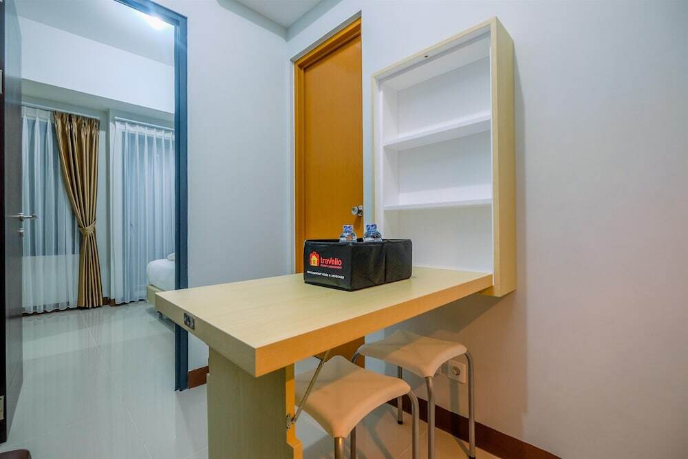 Богор: Nice And Elegant 1Br At Royal Heights Apartment