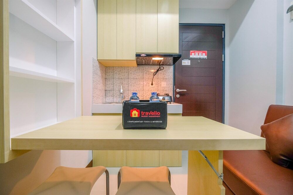 Богор: Nice And Elegant 1Br At Royal Heights Apartment
