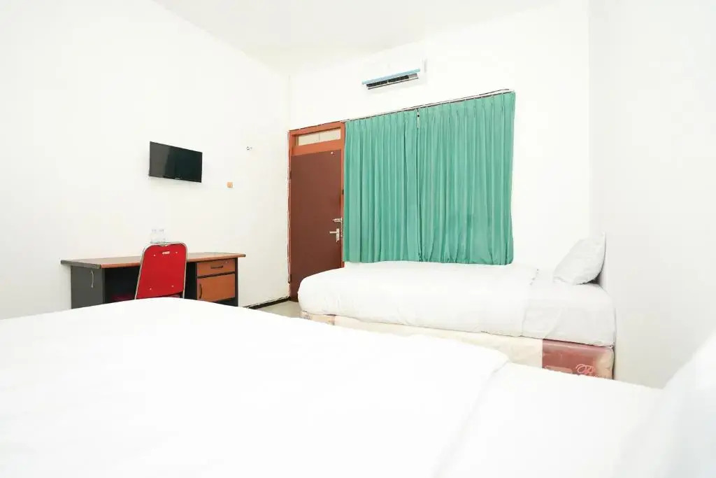 Сурабая: Merapi Inn Syariah