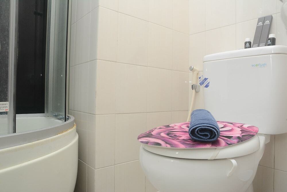 Джакарта: Purple Studio at Signature Park Grande Apartment