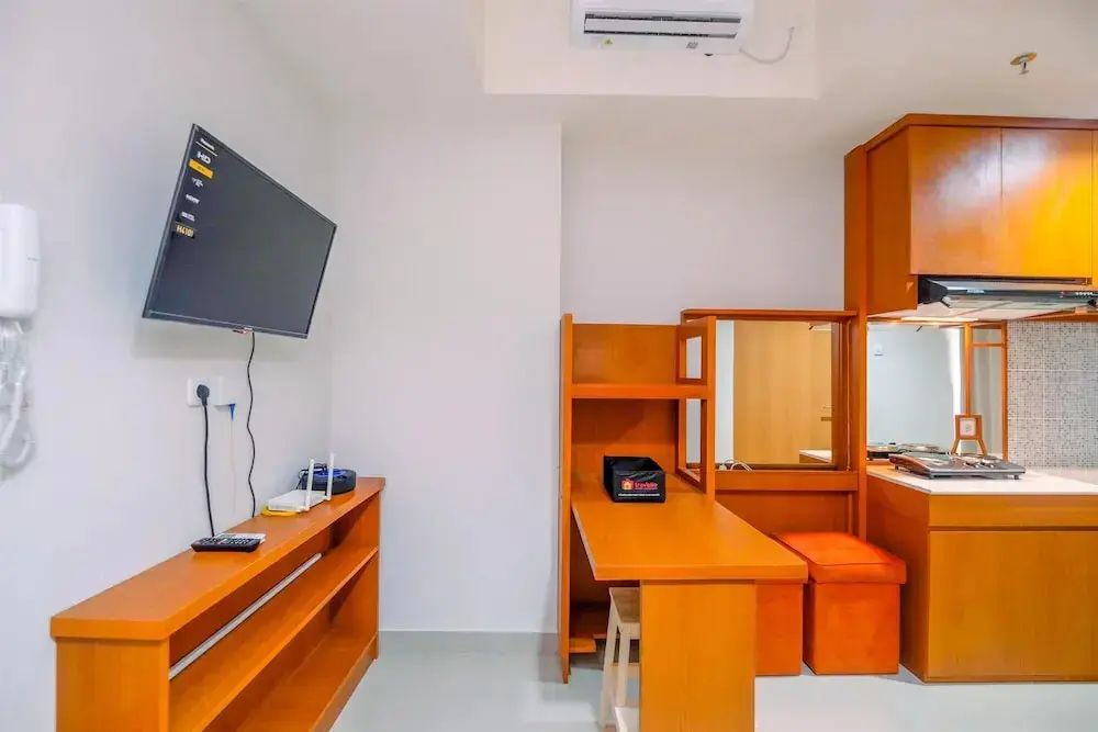 Депок: Comfort 1BR at Evenciio Margonda Apartment