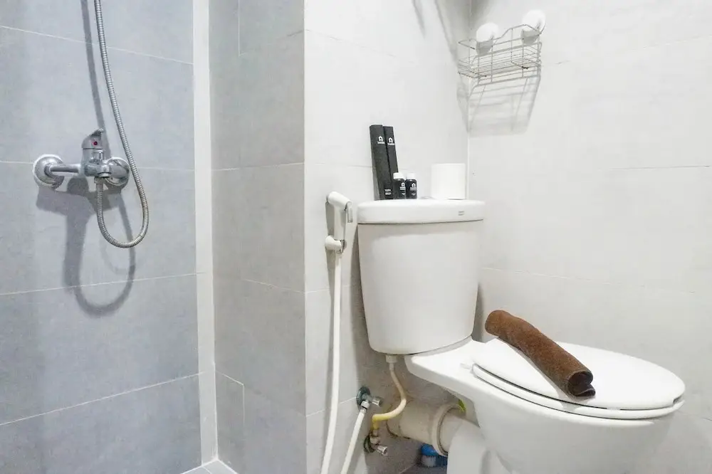 Сурабая: Serene Luxurious Studio Room Apartment at Taman Melati Surabaya