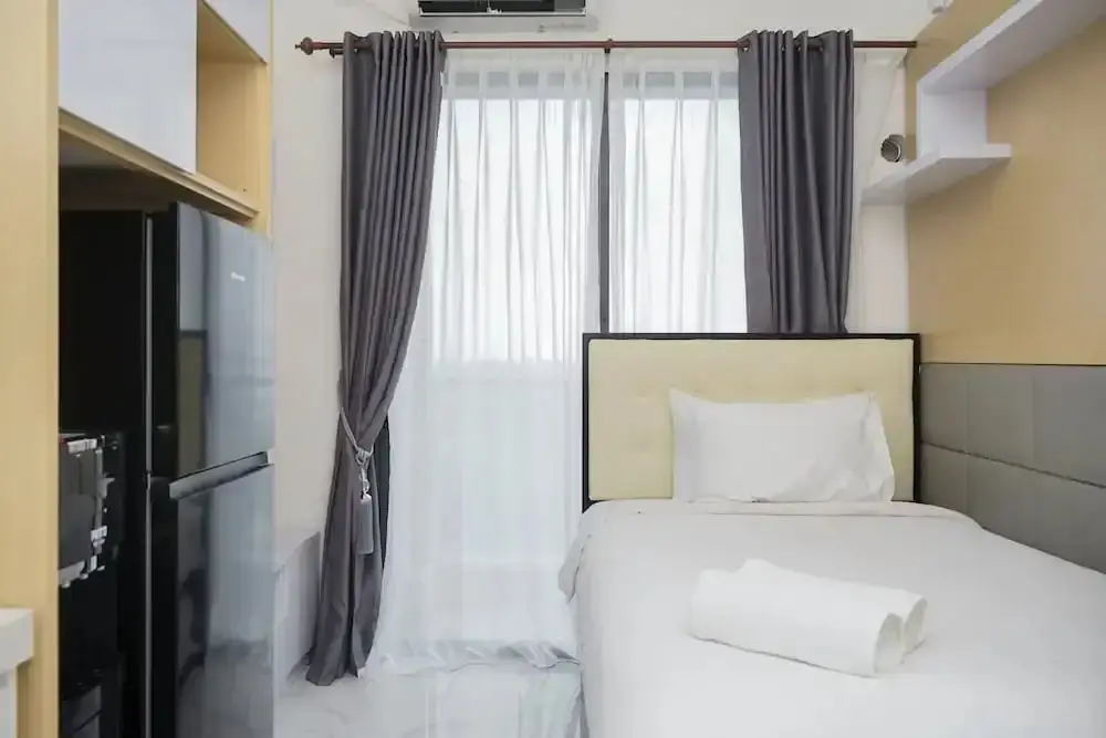 Legok: Fancy and Nice Studio at Sky House BSD Apartment