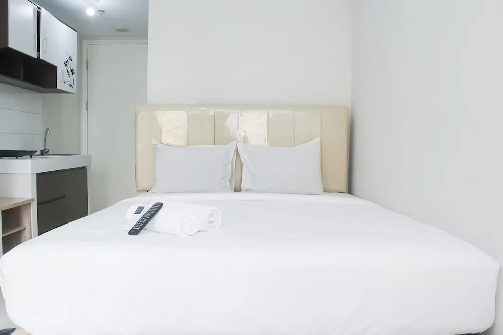 Бекаси: Comfort and Simply Studio at Springlake Summarecon Bekasi Apartment