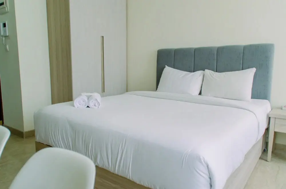 Джакарта: Elegant and Comfy Studio at Menteng Park Apartment