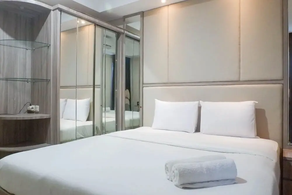 Сурабая: Exquisite Studio Apartment at Grand Sungkono Lagoon