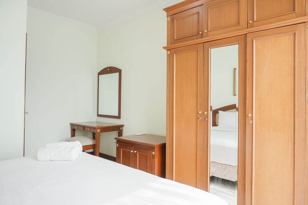 Джакарта: Nice and Modern 1BR at Puri Casablanca Apartment