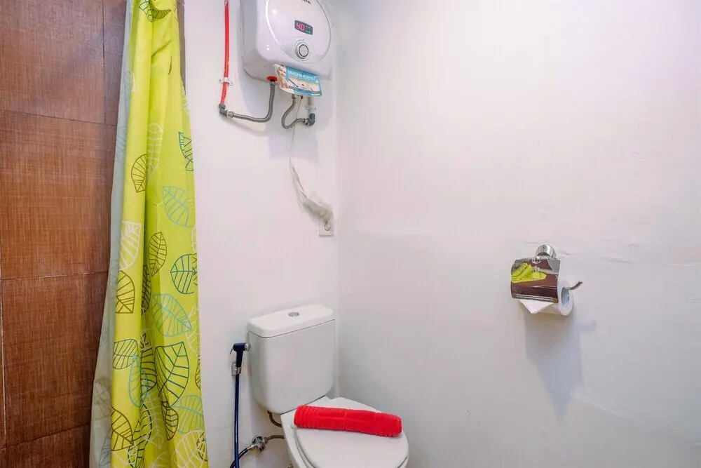 Джакарта: Elegant and Comfy Studio Apartment Ambassade Residence