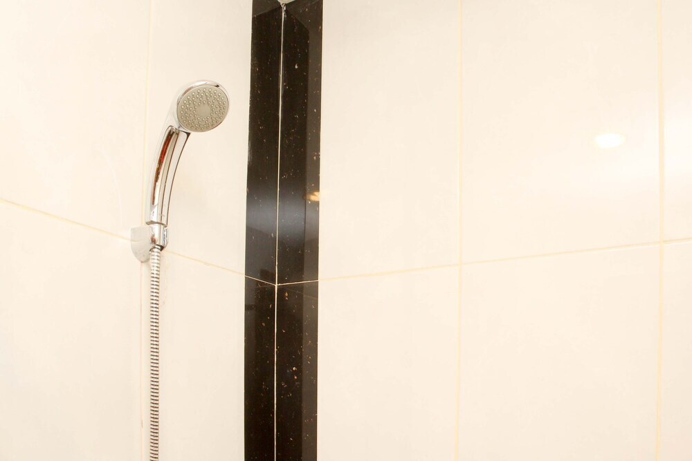 Бекаси: Simply and Homey Studio at Grand Kamala Lagoon Apartment