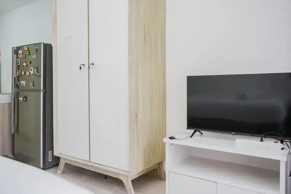 Legok: Nice And Comfy Studio Apartment At M-Town Residence