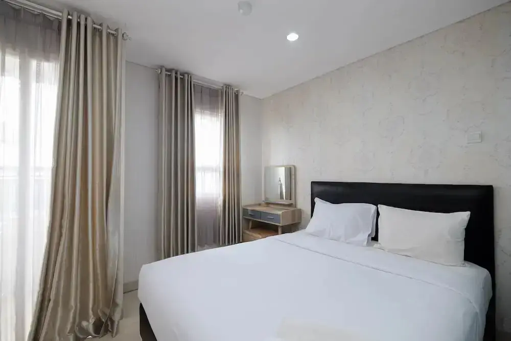 Депок: Simply Clean And Cozy 1Br With Sofabed At Atlanta Residence Apartment