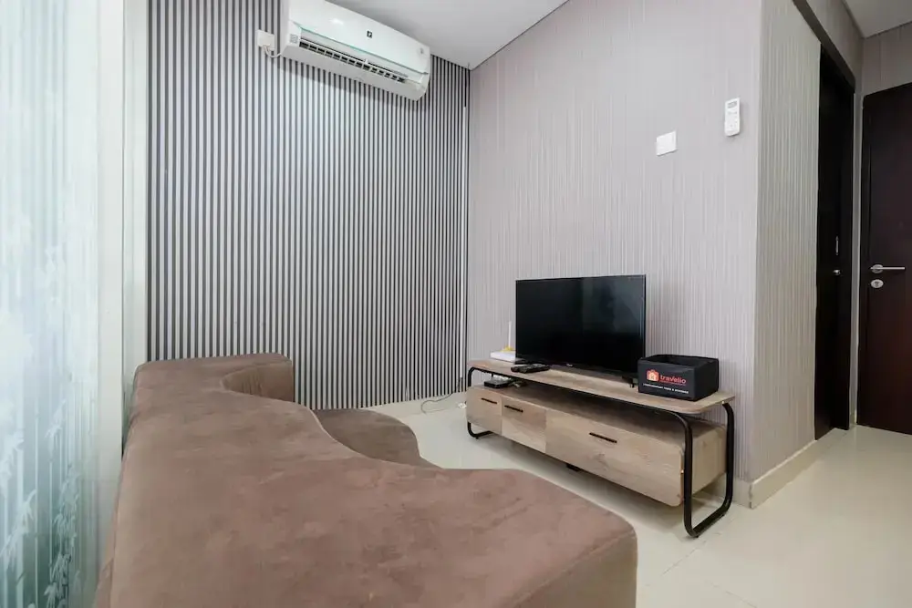 Депок: Simply Clean And Cozy 1Br With Sofabed At Atlanta Residence Apartment