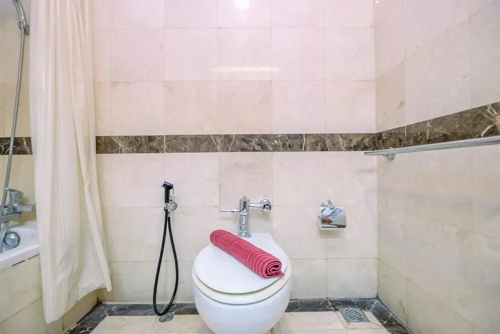 Джакарта: Simply And Comfort Living Studio At Roosseno Plaza Apartment
