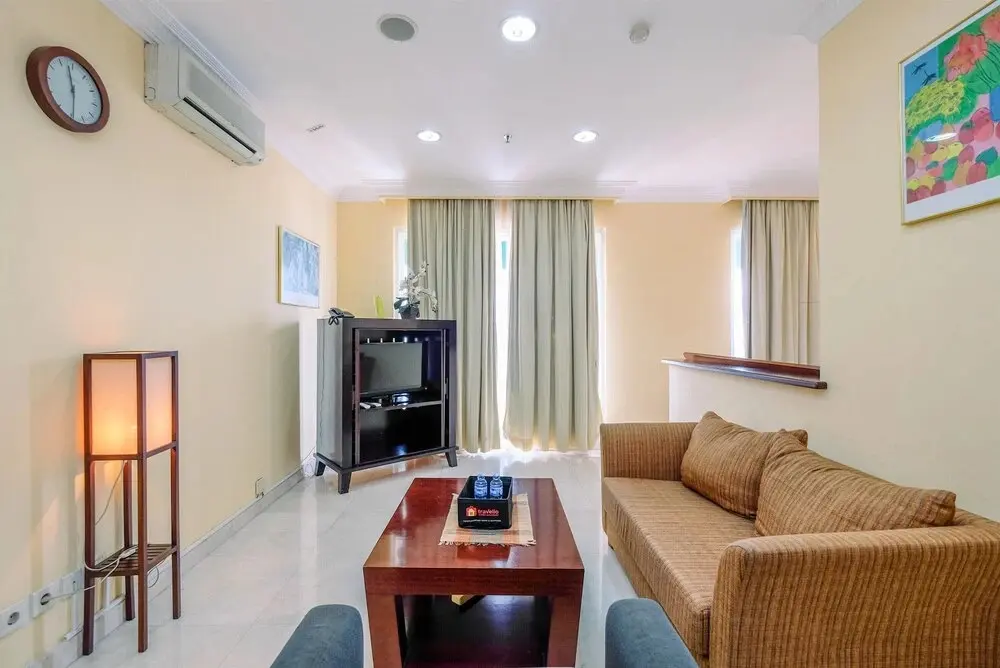 Джакарта: Simply And Comfort Living Studio At Roosseno Plaza Apartment