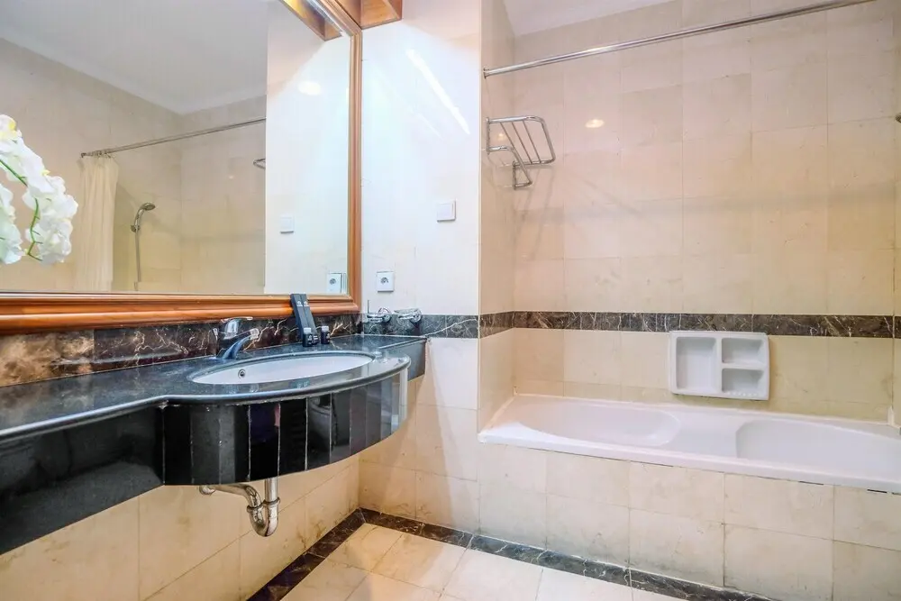 Джакарта: Simply And Comfort Living Studio At Roosseno Plaza Apartment
